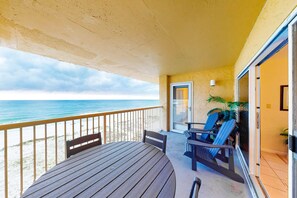 Property grounds - 5th-floor beach/Gulf-front condo with balcony, great views, & pool access (Gulf Shores)