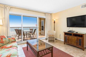 TV, DVD player - 3rd-floor beachfront condo with private balcony, AC, hot tub, pool, sauna (Gulf Shores)