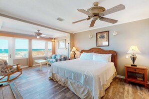 5 bedrooms, iron/ironing board, Internet, bed sheets - Gulf-Front Home with Great Views, Balcony, AC, dog friendly! (Gulf Shores)