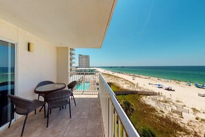 Outdoor dining - Gulf-front condo on 5th floor with amazing views, on-site pool & balcony (Gulf Shores)