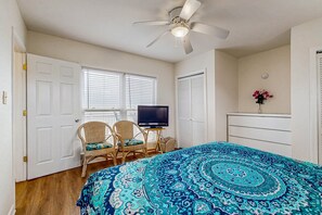 1 habitación, tabla de planchar con plancha, wifi y ropa de cama