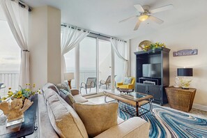 TV, DVD player - Gulf-Front Condo w/ Great Balcony, Ocean View, AC & Shared Pools/Hot Tubs/Gym (Gulf Shores)