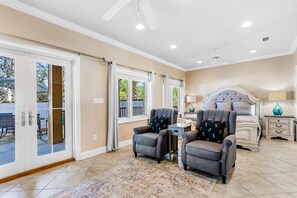 4 bedrooms, iron/ironing board, WiFi, bed sheets - Private home in a golf community with wraparound porch and a pool shared with the adjacent sister property (Gulf Shores)