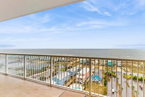 Property grounds - Gulf-view retreat with washer,dryer, AC, pool, sauna, & fitness center (Gulf Shores)