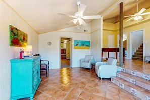Interior - Sunny coastal hideaway with patio, large deck, W&D, & central AC (Gulf Shores)
