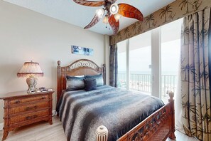 3 bedrooms, iron/ironing board, WiFi, bed sheets - Gulf-view condo with direct beach access, indoor/outdoor pools, hot tub, sauna (Gulf Shores)