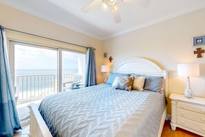 2 bedrooms, iron/ironing board, WiFi, wheelchair access - Centrally located condo w/ picturesque views & shared pools/lazy river (Gulf Shores)