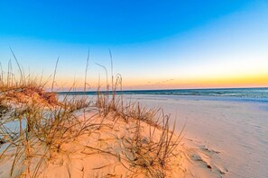 Beach nearby - Remodeled, lagoon-front home with decks, views, paddleboat (Gulf Shores)