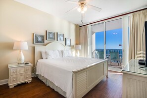 2 bedrooms, Internet, bed sheets - Gulf-Front Condo w/ Amazing View, Balcony, AC & Shared Pools/Hot Tubs/Gym (Gulf Shores)