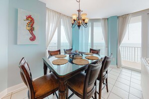 Dining - Corner Condo w/ Amazing Gulf-Front Views, Balcony & Shared Pools/Hot Tubs/Gym (Gulf Shores)