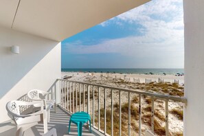 Property grounds - Gulf-Front Condo w/Shared Outdoor Pool, Private Balcony, Incredible Views & WiFi (Gulf Shores)