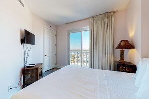 3 bedrooms, iron/ironing board, WiFi, bed sheets - Gulf-Front, 12th-Floor Condo w Great View, Balcony, AC & Shared Pools Hot Tubs (Gulf Shores)