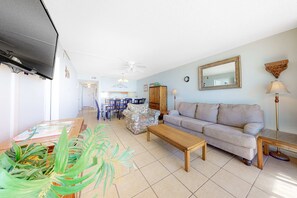 TV, DVD player, offices - Beachfront condo with balcony, pool, BBQ area, central AC, free WiFi, views (Gulf Shores)