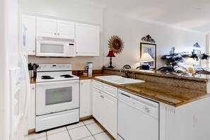 Fridge, microwave, oven, stovetop - Gulf-Front Condo w/Great Views, Balcony, Shared Hot Tub, Pool, Gym, Sauna, A/C (Gulf Shores)