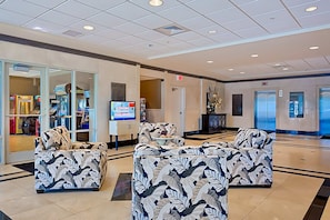 Lobby - Gulf-view condo with pool, hot tub, lazy river & balcony (Gulf Shores)