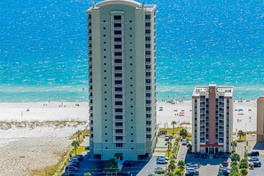 On the beach - Charming Ocean View Condo with Private Balcony, AC, Shared Outdoor Pool, Free WiFi (Gulf Shores)
