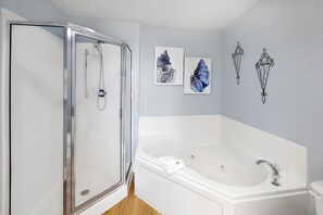 Shower, towels - Gulf-Front Retreat Perfect For Couples w/Shared Pool & Hot Tub, Free WiFi, & W/D (Gulf Shores)