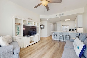 Living area - Gulf-Front Retreat Perfect For Couples w/Shared Pool & Hot Tub, Free WiFi, & W/D (Gulf Shores)