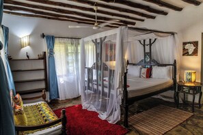 2 bedrooms, iron/ironing board, WiFi - Luxury Villa, 2 Bedrooms (Malindi)