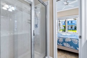 Shower, hair dryer, towels - Private home in a golf community with pool shared with the adjacent sister property (Gulf Shores)