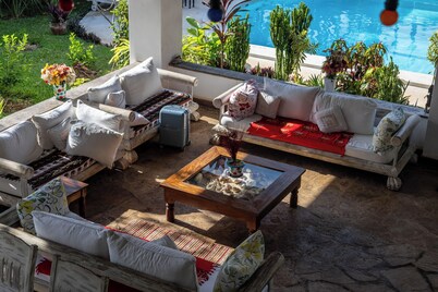 Luxury Villa, 3 Bedrooms, Pool View