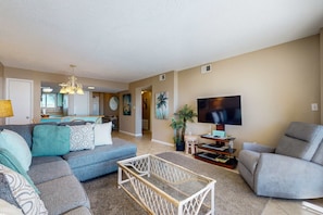 TV, offices - 2nd-floor beachfront condo with Gulf views, balcony, outdoor pool, W/D, elevator (Gulf Shores)