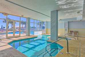 Pool - The Dunes 704 | Beachside Condo with Gulf Views and Fitness Center (Gulf Shores)