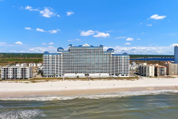 On the beach - Gulf-Front, 12th-Floor Condo w/ Great View, Balcony, AC & Shared Pools/Hot Tubs (Gulf Shores)