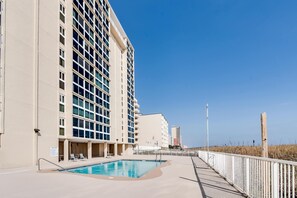 Pool - Beachfront condo with enclosed balcony, pool, views, central AC, & grill (Gulf Shores)
