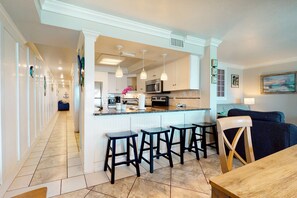 Interior - Gulf & Beachfront Condo with Shared Pool, Private Balcony, Free WiFi, Views (Gulf Shores)