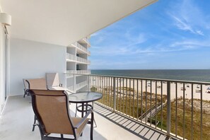 Property grounds - Gulf-Front Condo w/ Big Beach Views, Balcony, WiFi & Shared Pools/Hot Tubs/Gym (Gulf Shores)