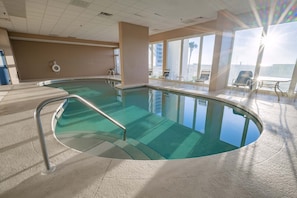 Pool - Gulf-Front Condo on the White Sand Beach w/ Shared Pools, Hot Tubs, Sauna & Gym (Gulf Shores)
