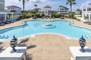 Pool - Dog-friendly home with beach access, outdoor pool, and tennis - gated community (Gulf Shores)