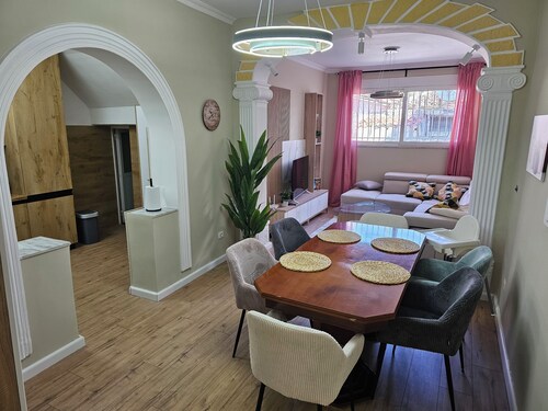 Cozy central vacation apartment "Little Oasis" Vlora