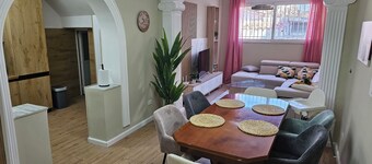 Cozy central vacation apartment "Little Oasis" Vlora