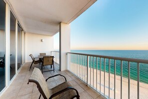 Outdoor dining - 13th-Floor Gulf-Front Corner Condo w/Incredible Views, Balcony, Shared Pool, Gym (Gulf Shores)