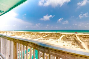 Property grounds - Beachfront home with furnished waterfront deck, balcony, & central AC (Gulf Shores)