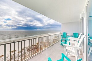 Property grounds - Gulf-Front Condo w/ Beach View, Balcony, AC & Resort Pools/Hot Tubs/Sauna (Gulf Shores)