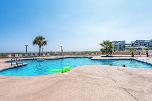 Pool - 6th-floor beach-view condo with outdoor pool, tennis court, sauna, hot tub, gym (Gulf Shores)