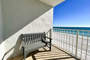 Property grounds - Oceanfront condo with pool, grilling area, alfresco dining, internet, W/D, & AC (Gulf Shores)