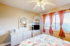 2 bedrooms, iron/ironing board, WiFi, bed sheets - Gulf-front condo with pools, hot tub, fitness room, dry sauna, & beach access (Gulf Shores)