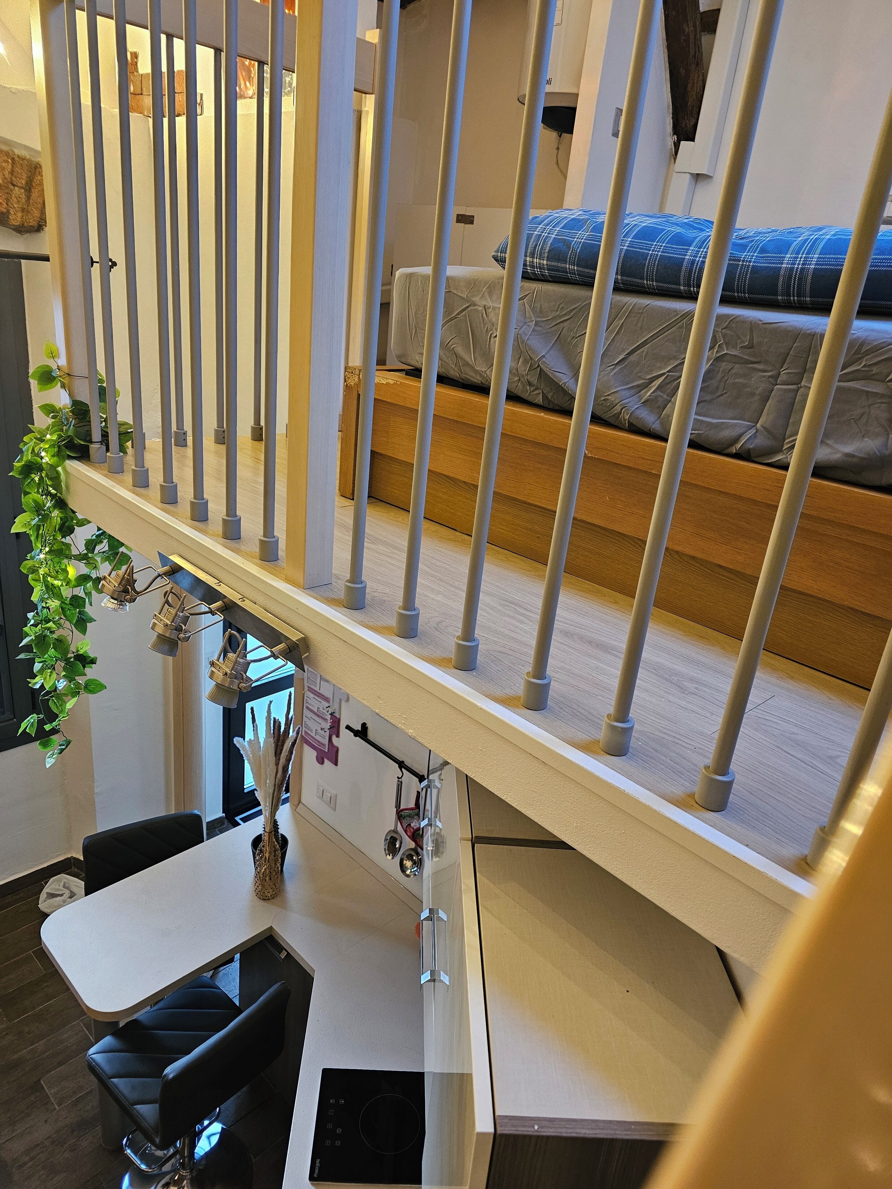 Iron/ironing board, Internet, bed sheets