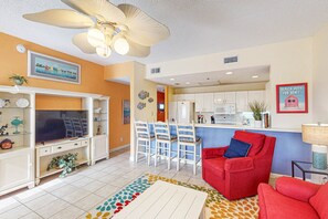 TV, offices - Gulf-front ground floor condo with beach access, pools, hot tub, & sports courts (Gulf Shores)