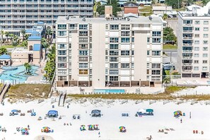 Exterior - Beachfront condo with Gulf views, pool, washer,dryer, & central AC (Gulf Shores)