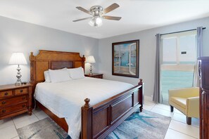 2 bedrooms, iron/ironing board, Internet, bed sheets - Beachfront condo with Gulf views, pool, washer,dryer, & central AC (Gulf Shores)