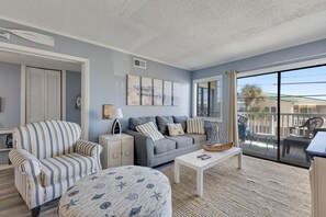 Smart TV - Ganti's Shanty - Ocean Views, Walkable to CB Boardwalk (Carolina Beach)