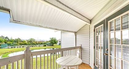 Second floor condo with pool & hot tub access, WiFi, private W&D, and central AC