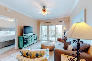 2 bedrooms, iron/ironing board, Internet, bed sheets - Wonderful coastal condo with pools, hot tubs, sauna & balcony (Gulf Shores)