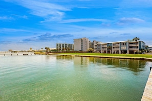Exterior - Bright & Beautiful Condo with Shared Pool, Boat & Fishing Pier, Balcony, AC (Gulf Shores)