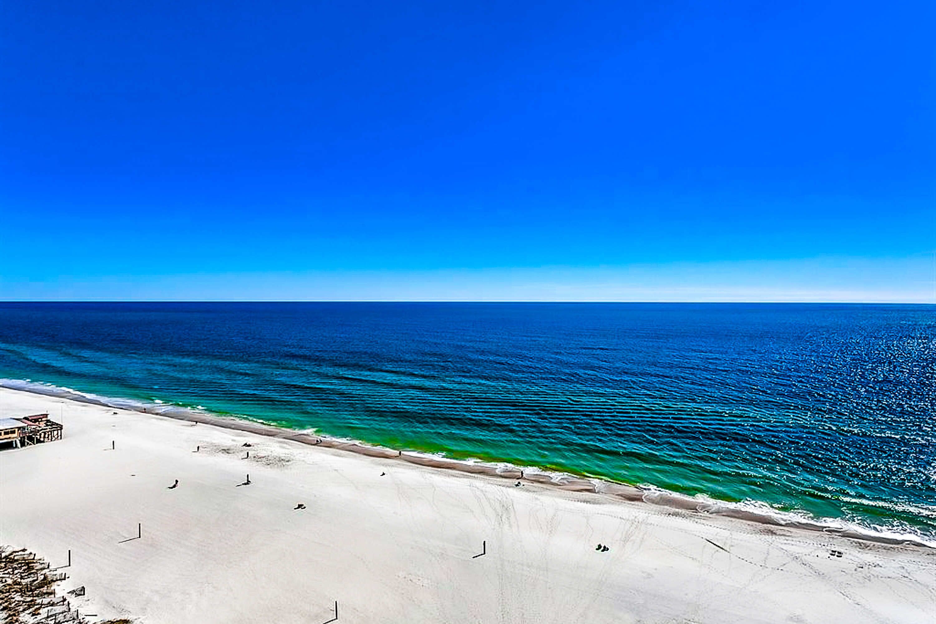 På stranden